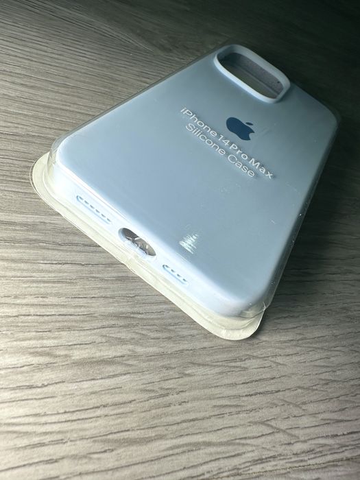 iPhone 14 Pro Max Case – Brand New in Box64751275911297123