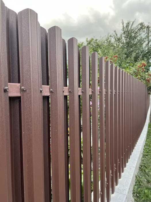 Безкоштовна доставка! Забор из штакетника