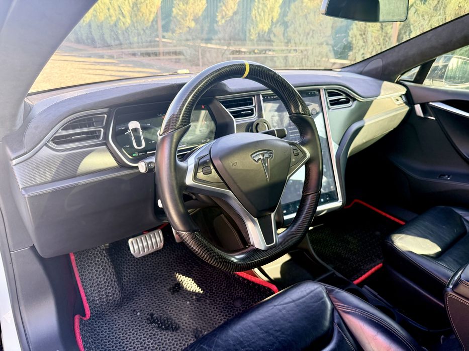 Продам Tesla Model S P85D (2014) 700 к.с., Dual Motor