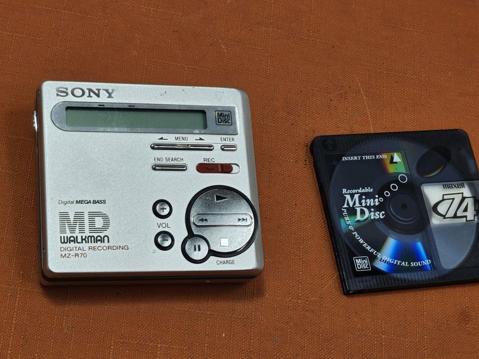 sony walkman mz-r70 minidisc komplet sprawny unikat oryginalny zasilacz audio vintage md