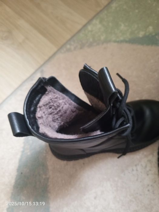 Шкіряні сапоги в прекрасному стані