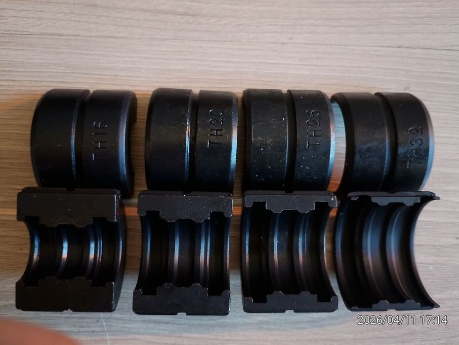 Zaciskarka hydrauliczna do pex,stal , miedź 6T