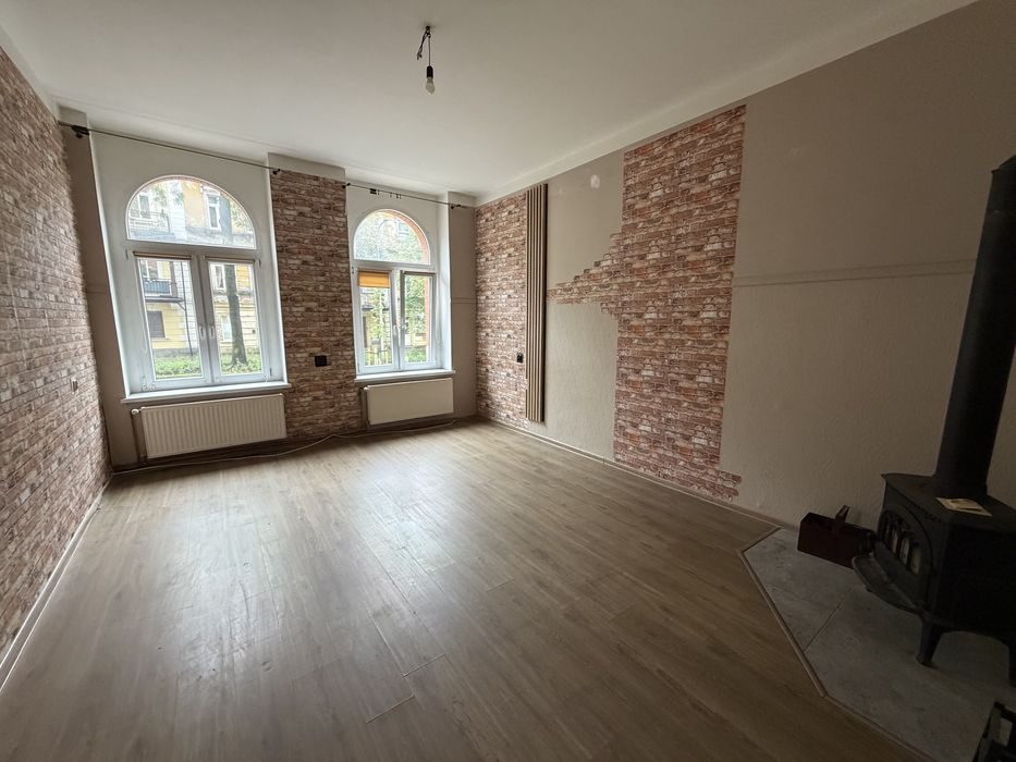 Mieszkanie 80 m² w kamienicy centrum Jeleniej Góry, wysoki parter