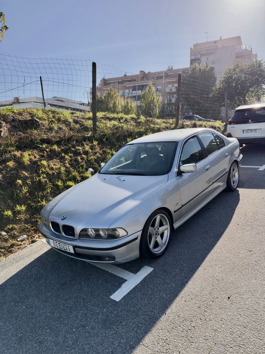 BMW 525