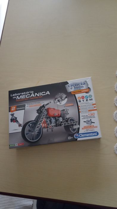 Laboratório de mecânica Clementoni novo