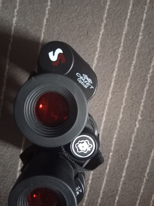 Lornetka firmy Comet Optical