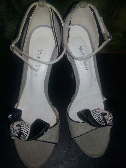 Продам классные красивые босаножки