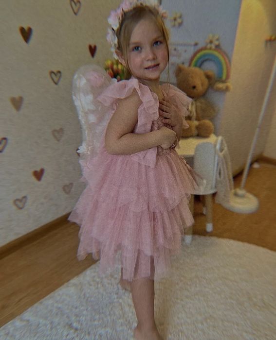 Святкова сукня 3-4 рочки