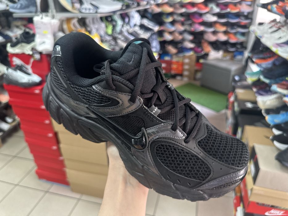 Кросівки Nike V5  ( РОЗМІР 44  )