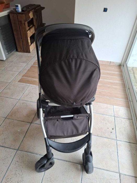 Carrinho bebe trio Urban Chicco + cadeira auto