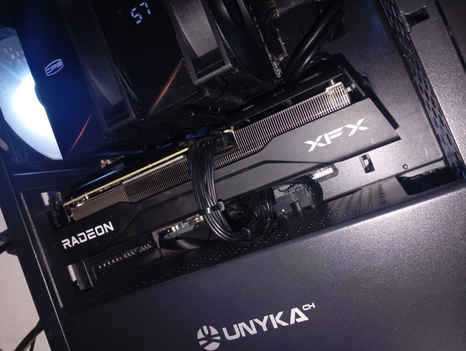 Placa Gráfica RX 9060 XT 16 GB