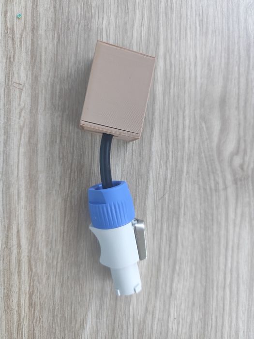 PowerCon zasilanie 220 / OUT 5V