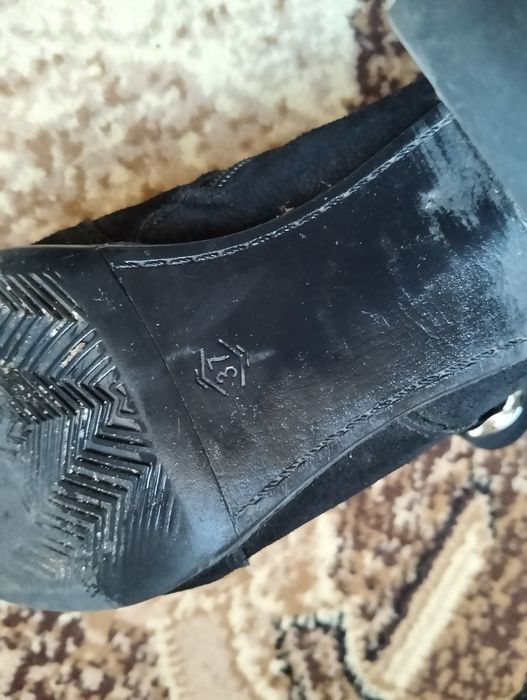 Ботинки жіночі замшеві