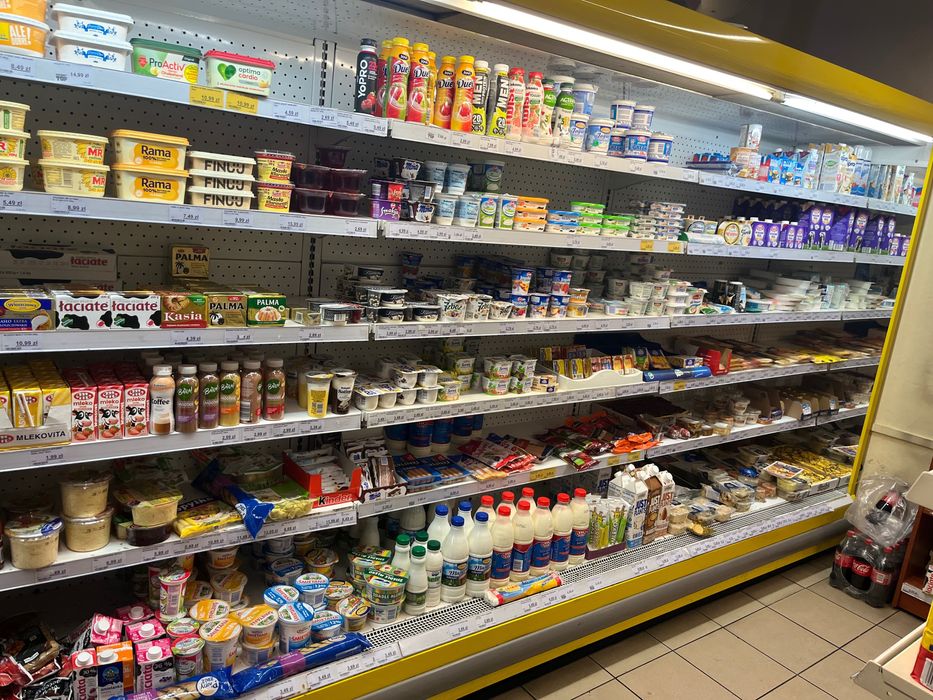 Szafa chłodnicza z roleta