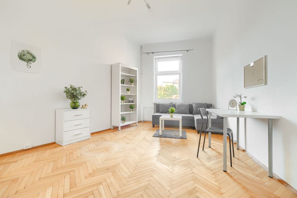Komfortowy duży pokój w mieszkaniu 3 p, al. Wyzwolenia 62, blisko Galaxy, Centrum, dla chłopaka