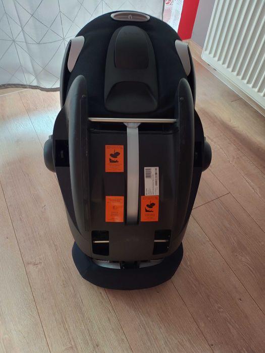 Grantowy fotelik samochodowy nosidełko Cybex Cloud Z i-Size do 13 kg