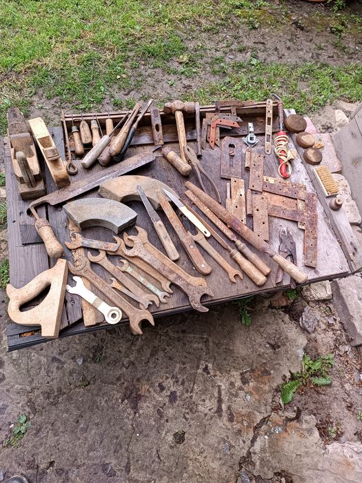 Продаю ручной инструмент времени СССР б/у.