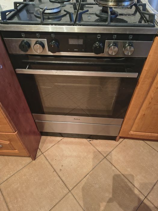 Kuchenka gazowa piekarnik Elektryczny