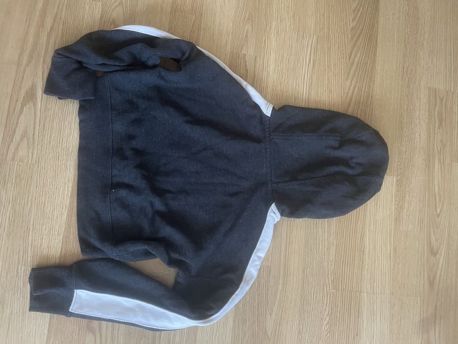Krótka bluza nike oryginalna