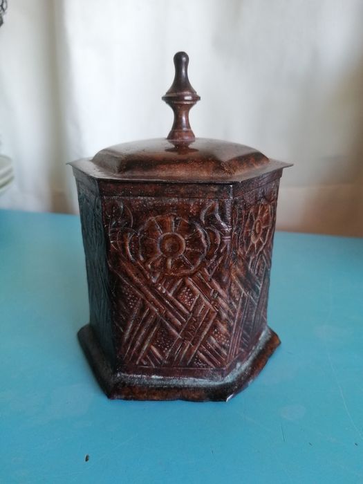 Caixa de metal vintage
