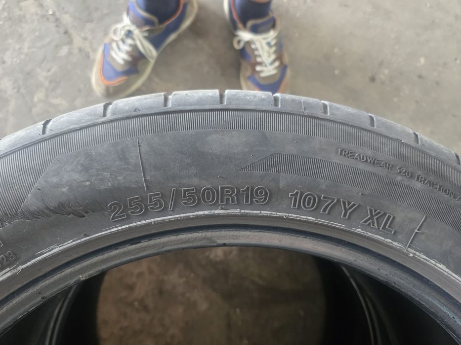 Pneus  255 / 50 /19