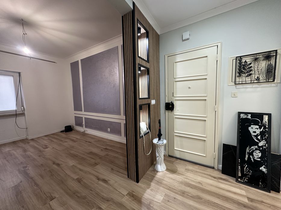 Arrenda-se aluga-se T2 com quintal 120m2 com Garagem