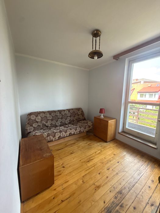 Wynajmę pokój z balkonem
