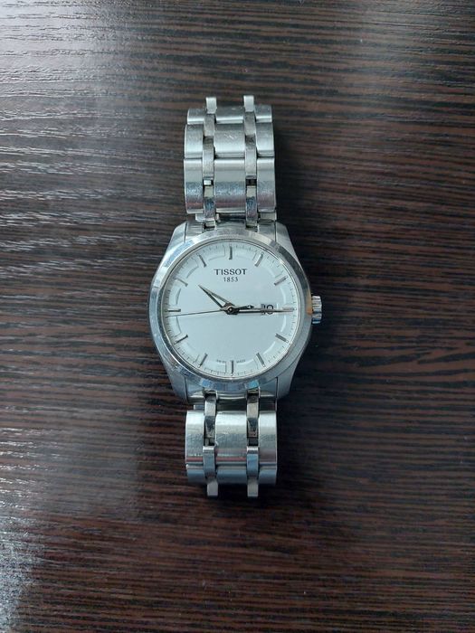 Часы Tissot Couturier Quartz T035.410.11.031.00 годинник швейцарський