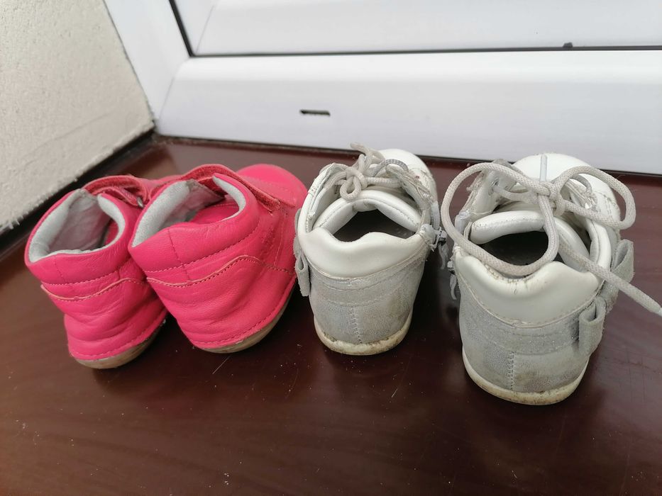 Botki dla dziewczynki rozmiar 22 (2pary)