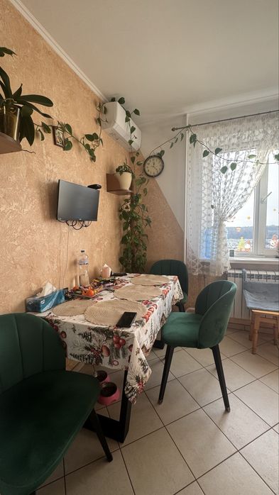 2-х кімн. квартира з ремонтом вул. Чукаріна