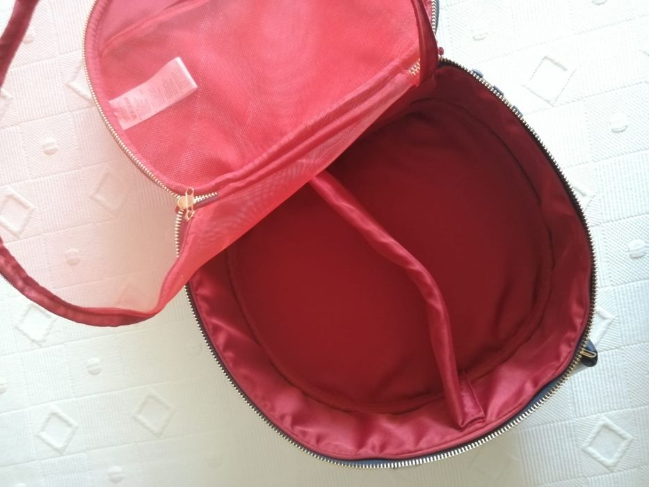 Necessaire( a estrear)