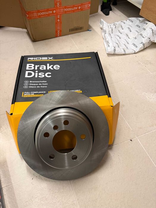 Vendo discos de travão BMW E53