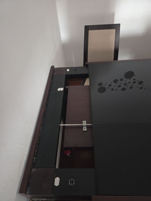 Mesa extensível madeira maciça + vidro temperado + 6 cadeiras