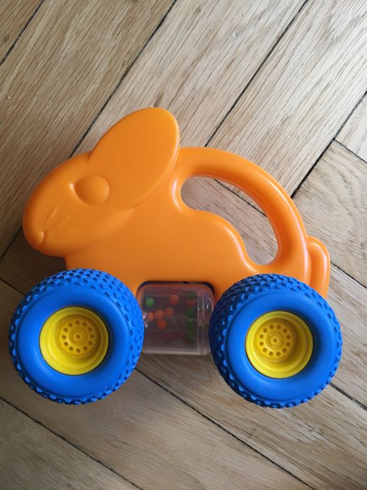 NOWY Pojazd auto królik grzechotka.