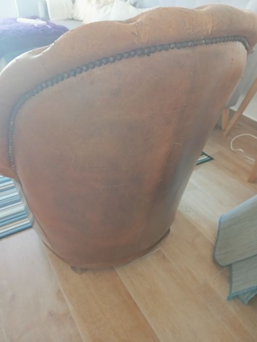 Cadeirão tipo ChesterField