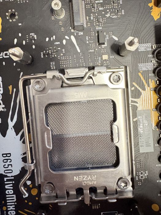 Plyta glowna asrock live mixer b650!!