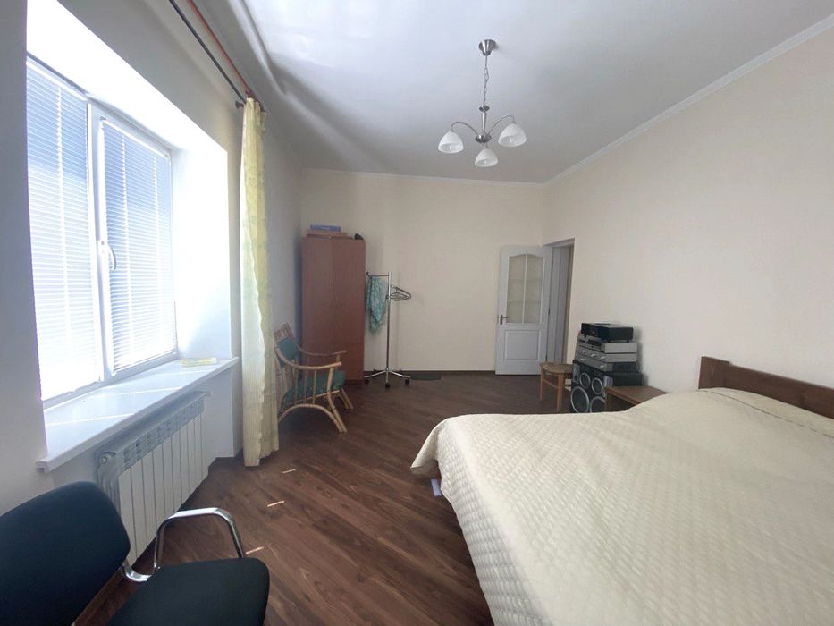 Будинок Вул.Рядова, 234/77/11 Ділянка – 779 м2 Зупинка  Гвардійська.