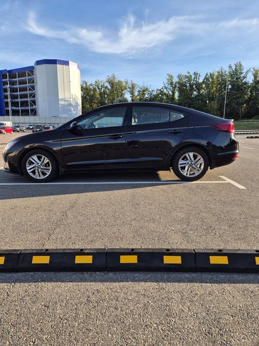 Hyundai Elantra 2020