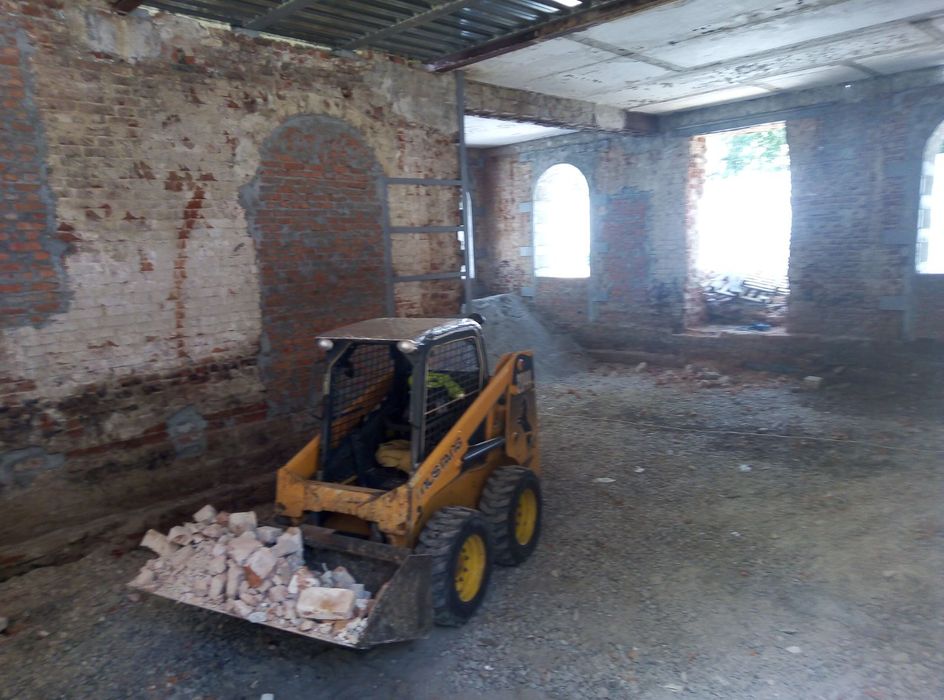 Продам мінінавантажувач Mustang 2044