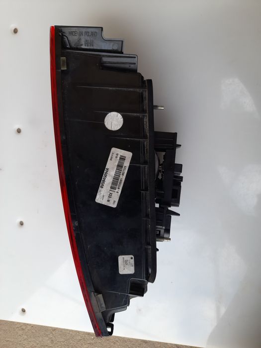 Стоп Audi A3 2014 року 8V5945094A