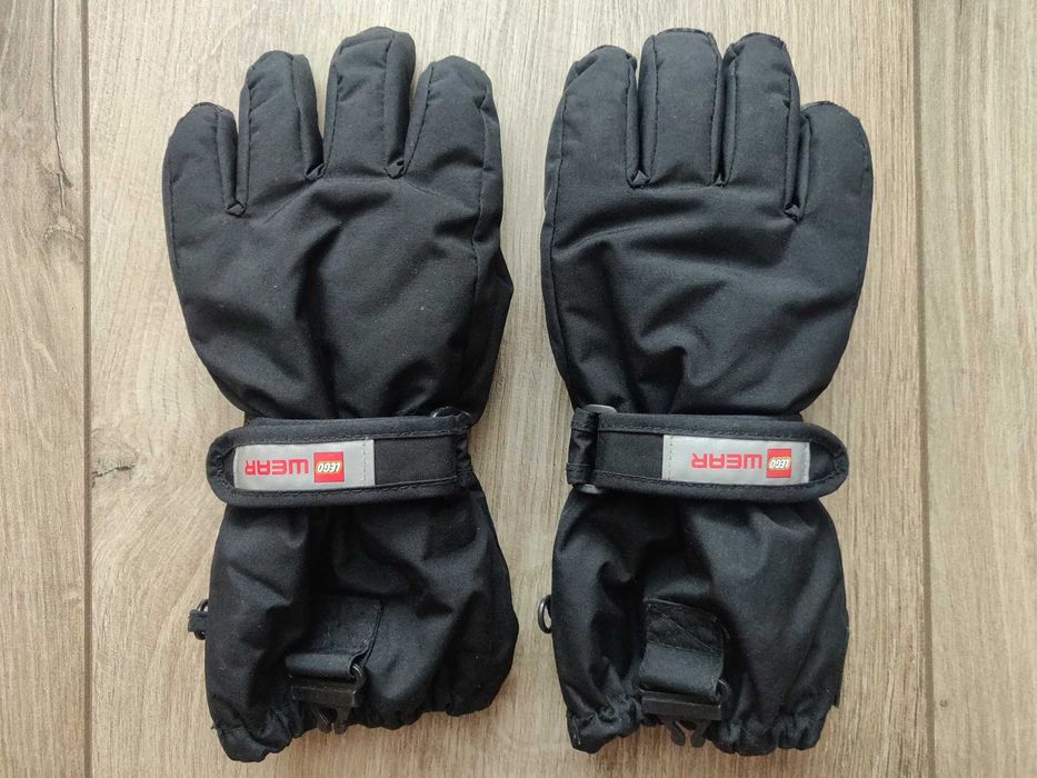 Лыжные перчатки Lego Wear waterproof  5-6 лет до 116 см..