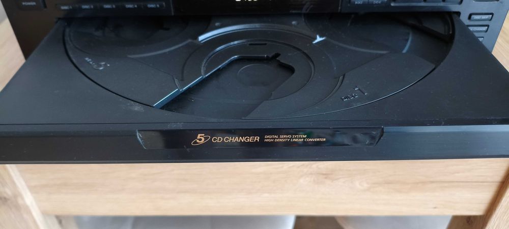 Sony CD Changer CDP-C661
