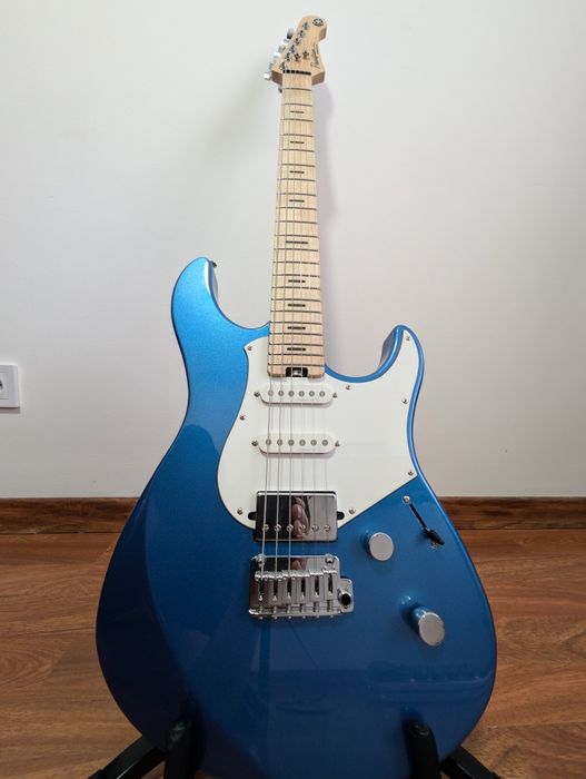 Yamaha Pacifica Standard Plus