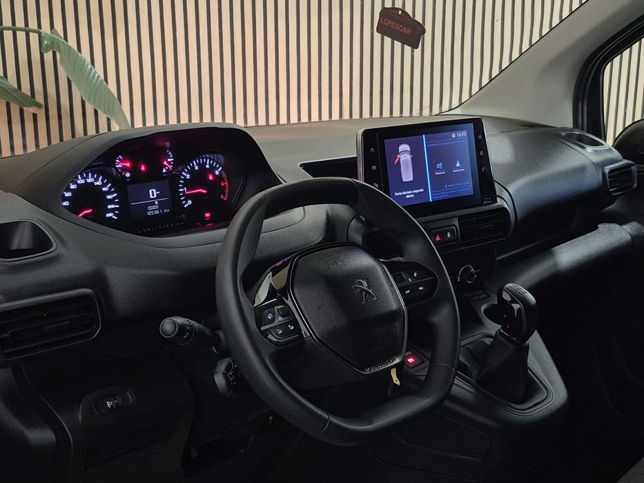 Peugeot Partner - 2021 | 100.000KM | GARANTIA | 3 LUG. - NACIONAL