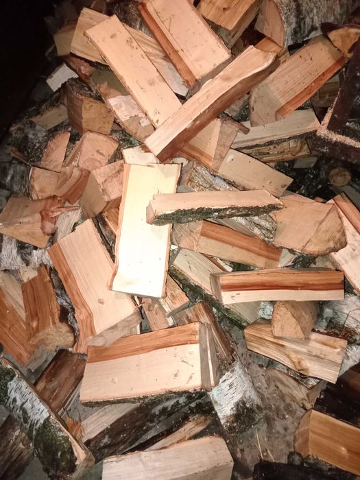 Suche drewno opałowe, kominkowe, do wędzenia, rozpałka