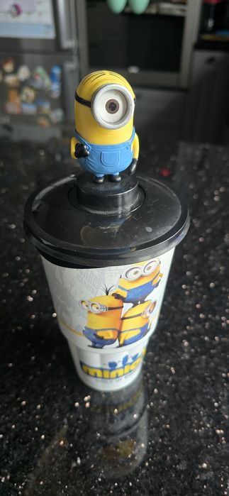 Kubek kolekcjonerski  Minionki minionek