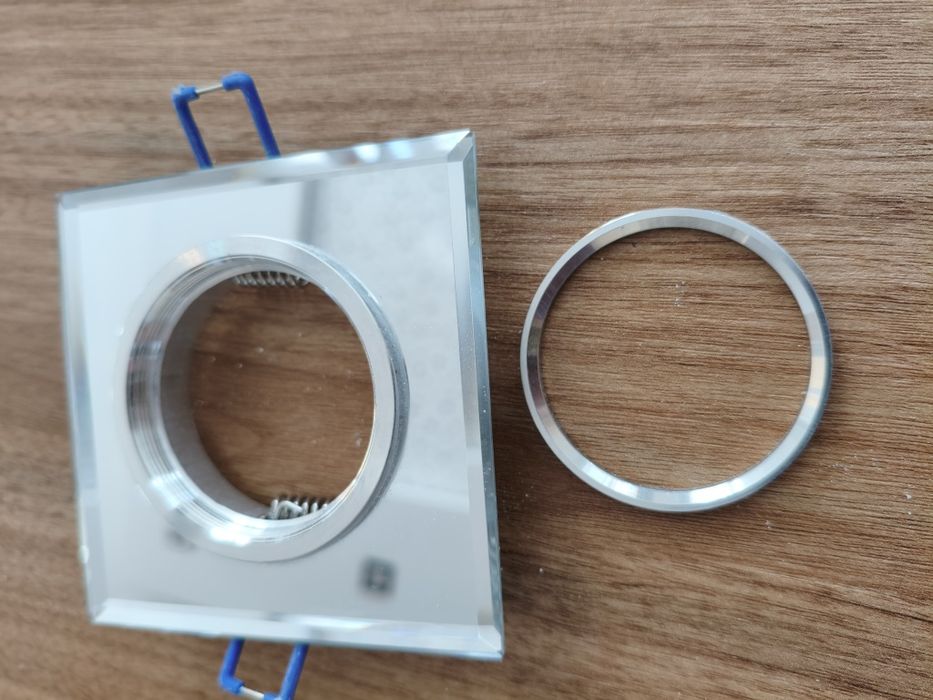 Oprawki na żarówki GU10 LED szkło