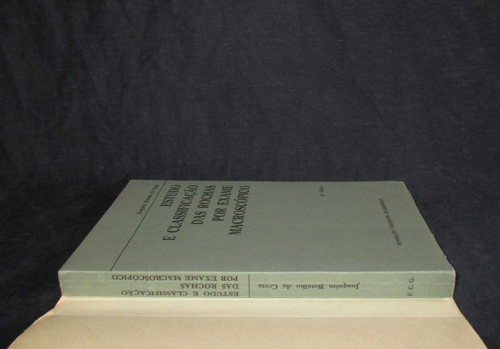 Livro Estudo e Classificação das Rochas por exame Macroscópico