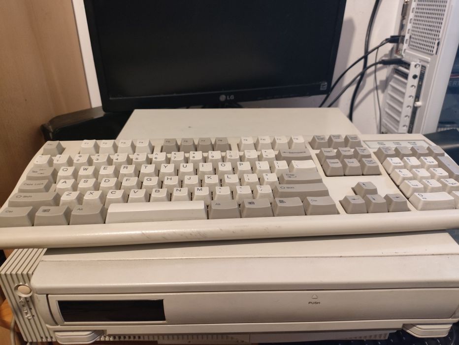 Retro zabytkowy komputer 386 AMD 40mhz