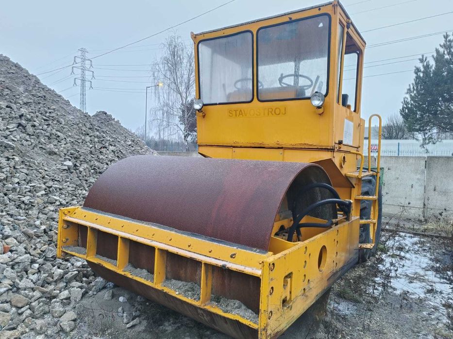 Walec wibracyjny Stavostroj V111 11,5t